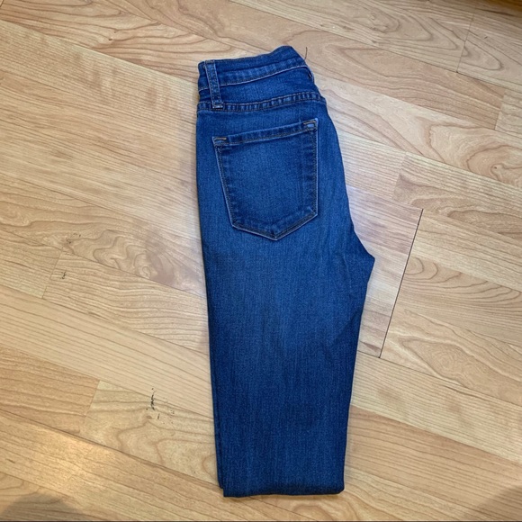 FASHION NOVA RIPPED JEANS - Picture 4 of 5